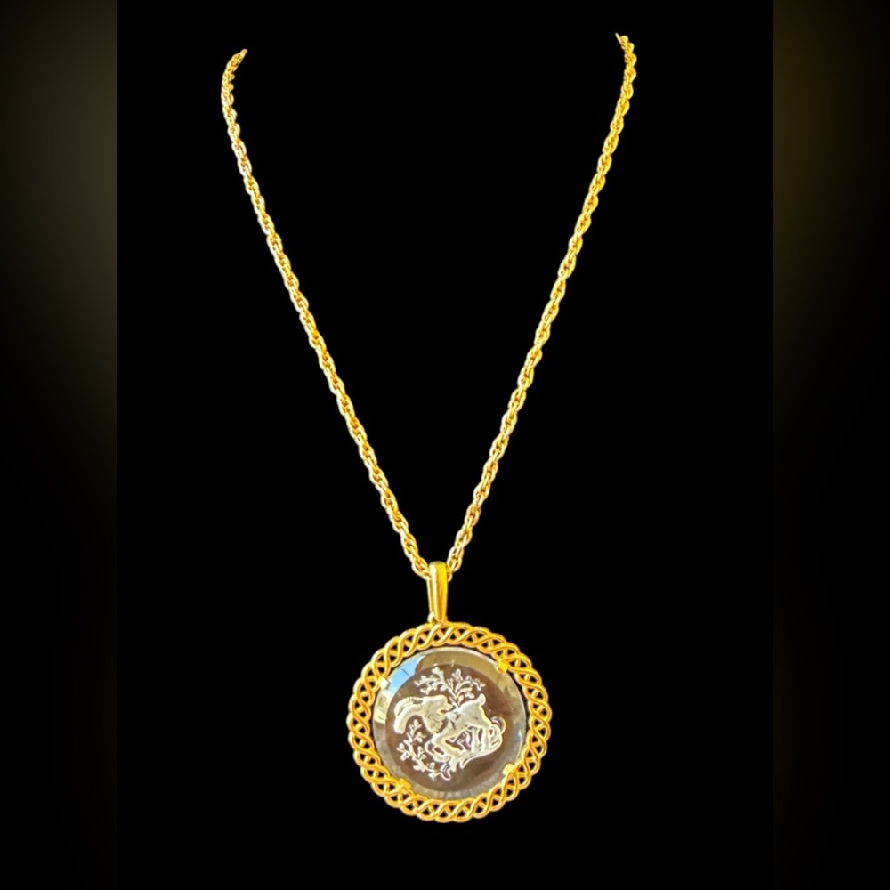 Crown Trifari Gold-Tone Intaglio Zodiac Capricorn Pendant Necklace - Vintage